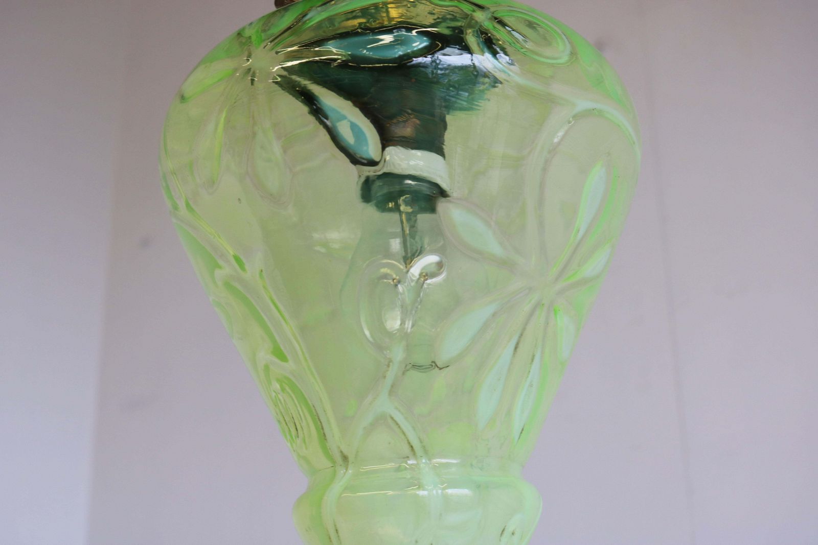 Arts & Crafts Hanglamp Van Henry G. Richardson & Sons, 1900, Vaseline Glas photo buy