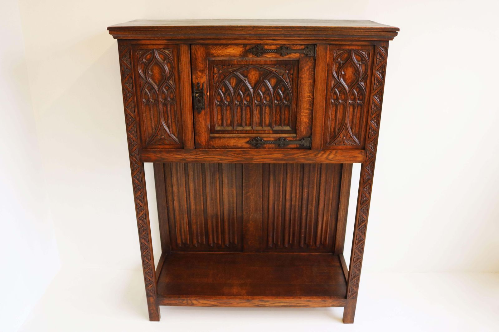 Antique Gothic Revival Oak Carved Dry Bar / Drinks Cabinet Church Windows Arches photo vinterior