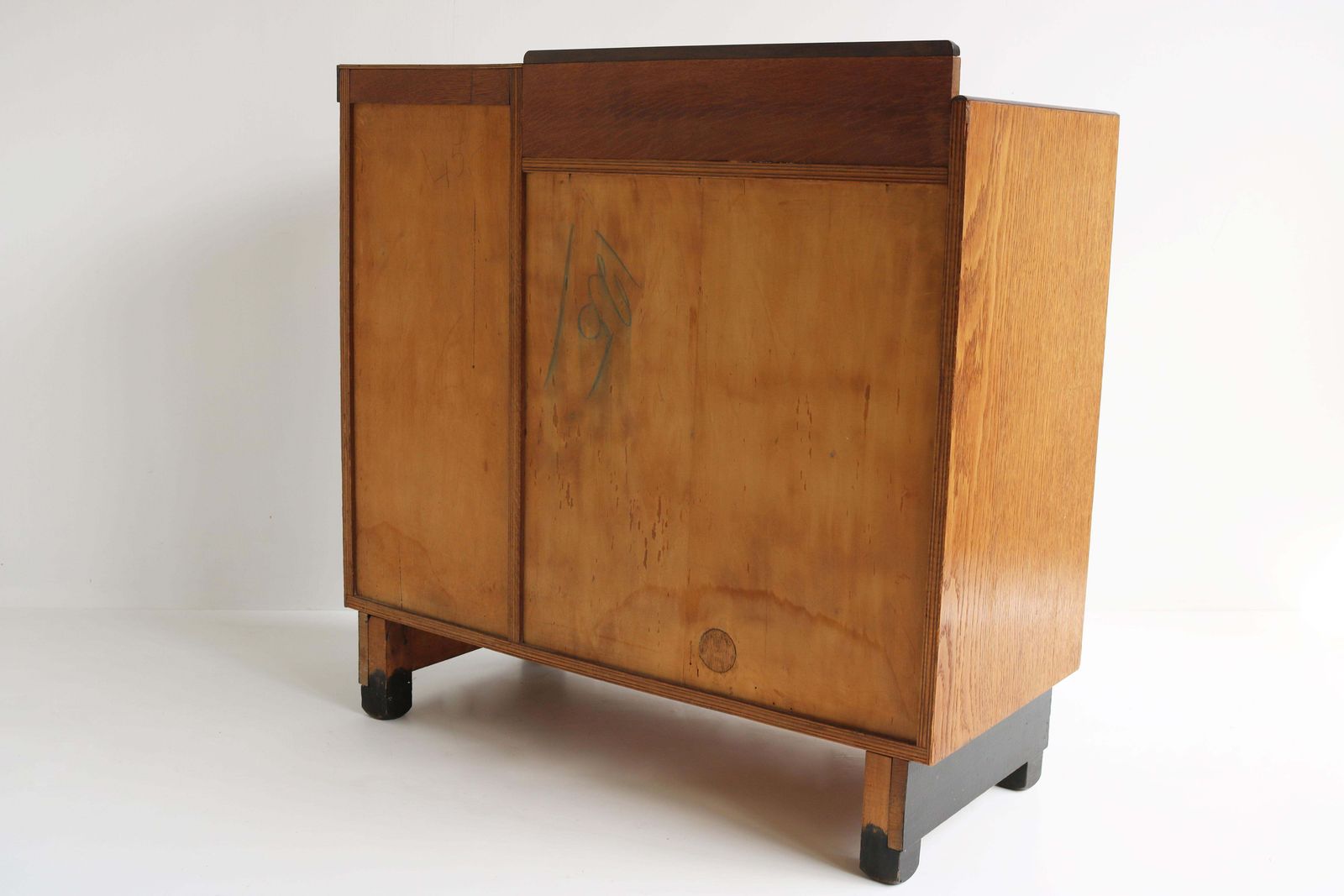 2724.0 Dutch Art Deco Design By P.E.L Izeren Amsterdam School Tea Cabinet 1920 Oak photo