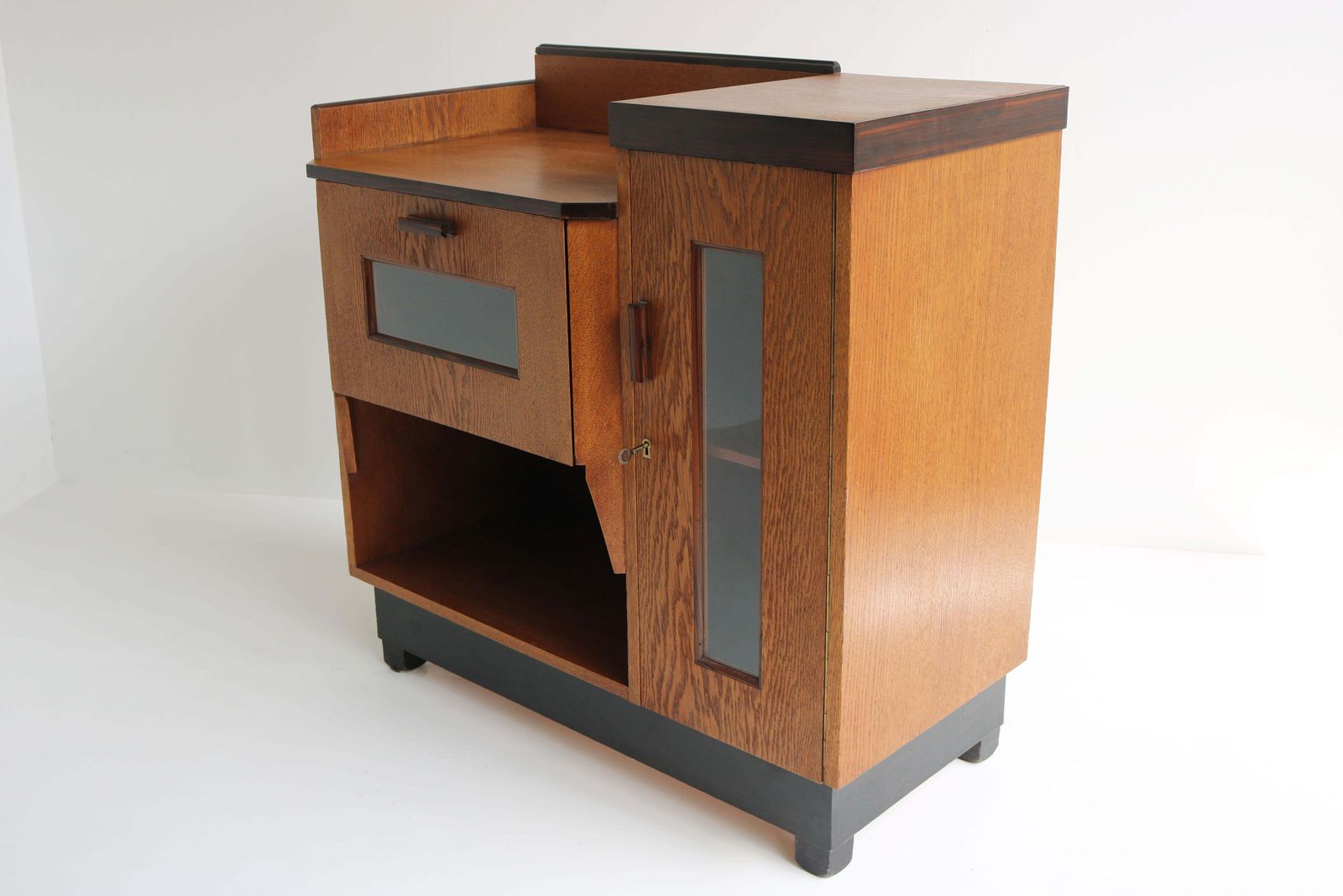 photo vinterior Dutch Art Deco Design By P.E.L Izeren Amsterdam School Tea Cabinet 1920 Oak
