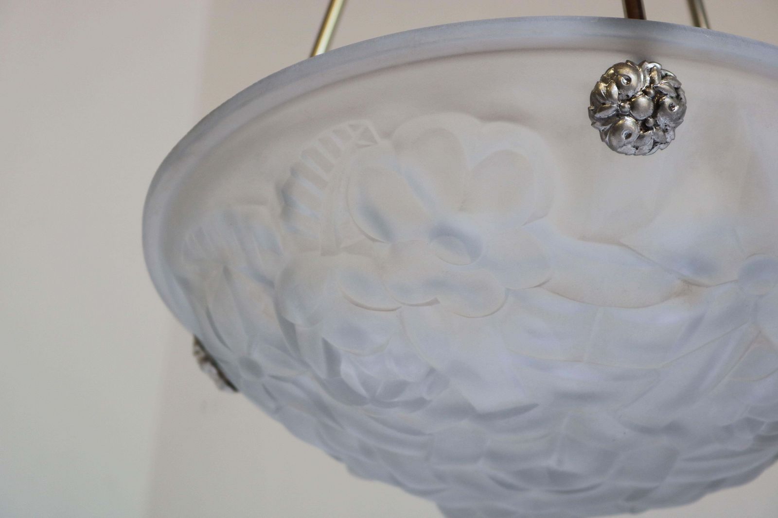 Art Deco Hanglamp / Kroonluchter Van David Gueron Degue, 1930, Bloemmotieven, Matglas photo buy