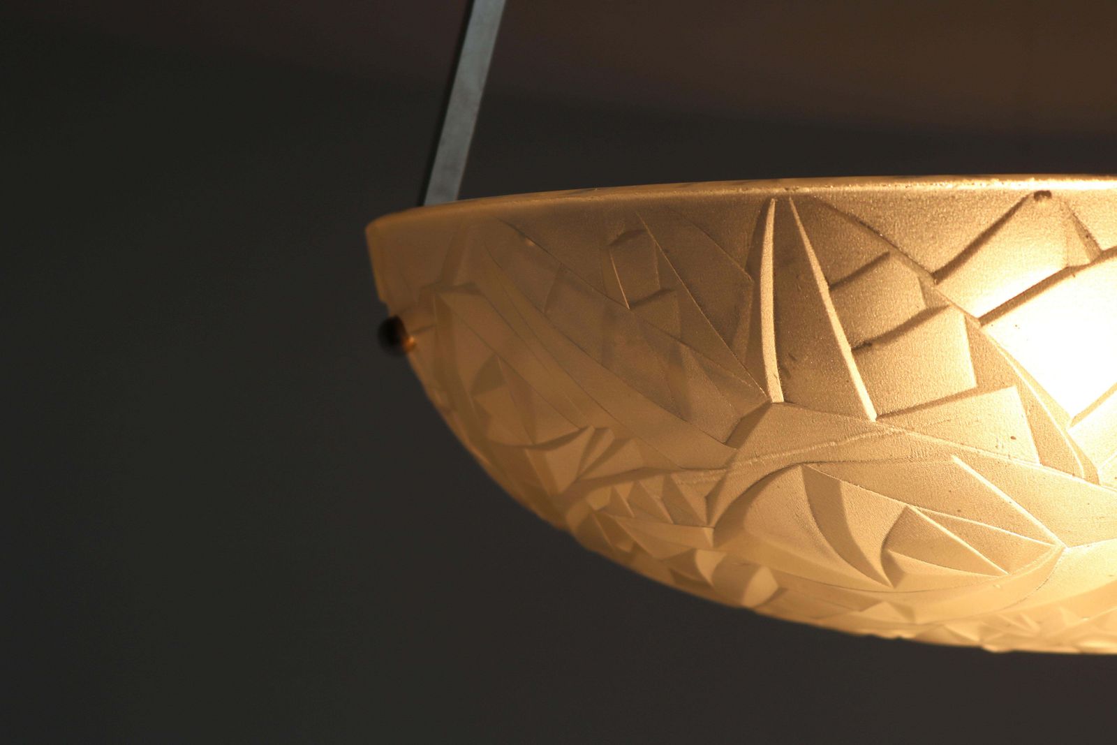 photo for sale Antieke Franse Art Deco Hanglamp Van Jean Noverdy, 1930 – Kroonluchter