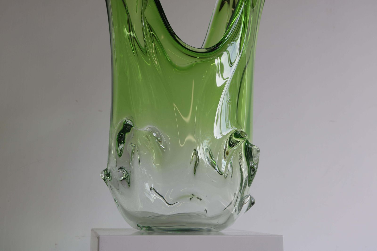 Large 5.4kg Italian Murano Glass Vase Attr. Fratelli Toso 1950 Green Sommerso photo furniture