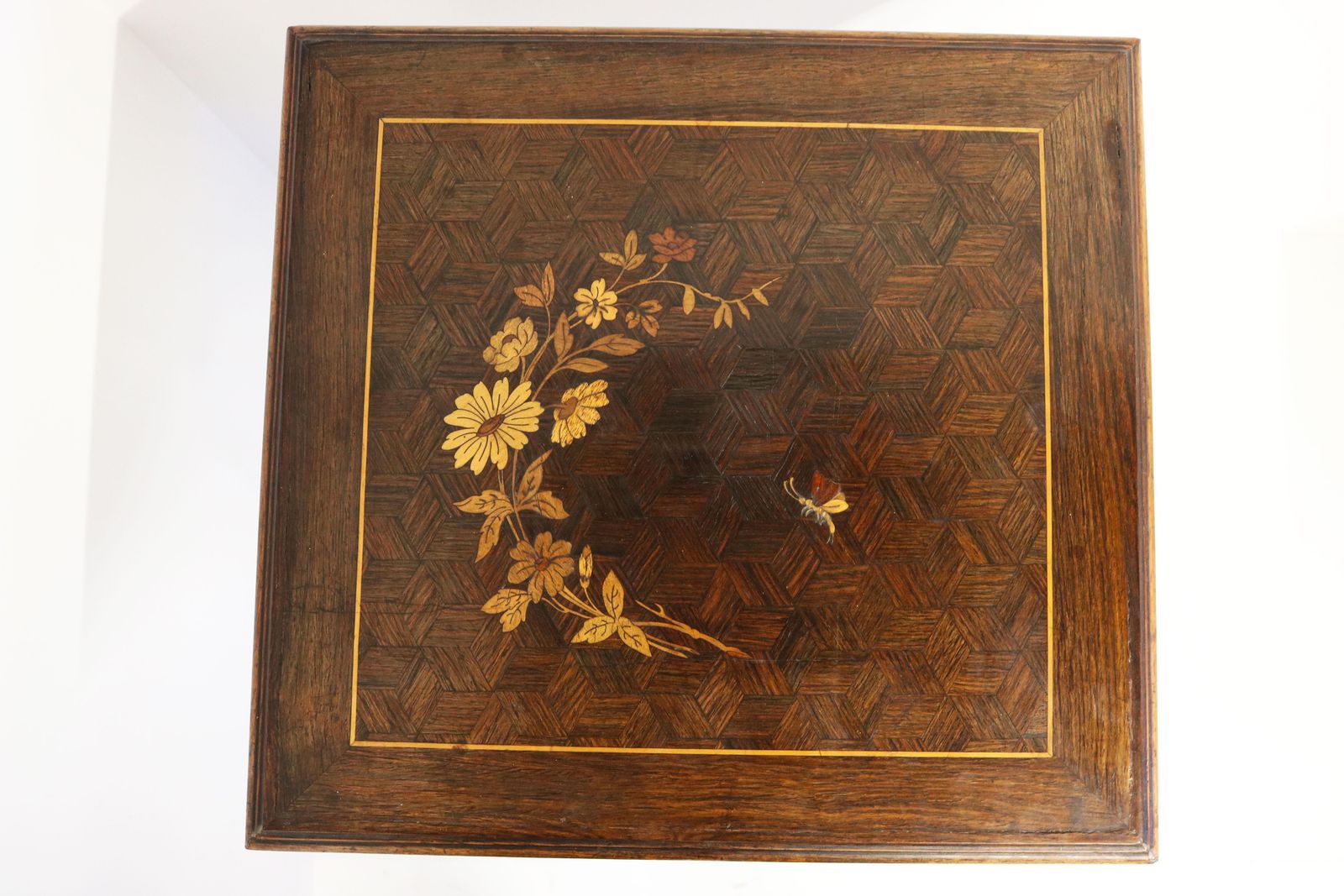 photo for sale Antiek Frans Art Nouveau Nestelset In Japonisme Stijl, Ca. 1890 – Bijzettafels