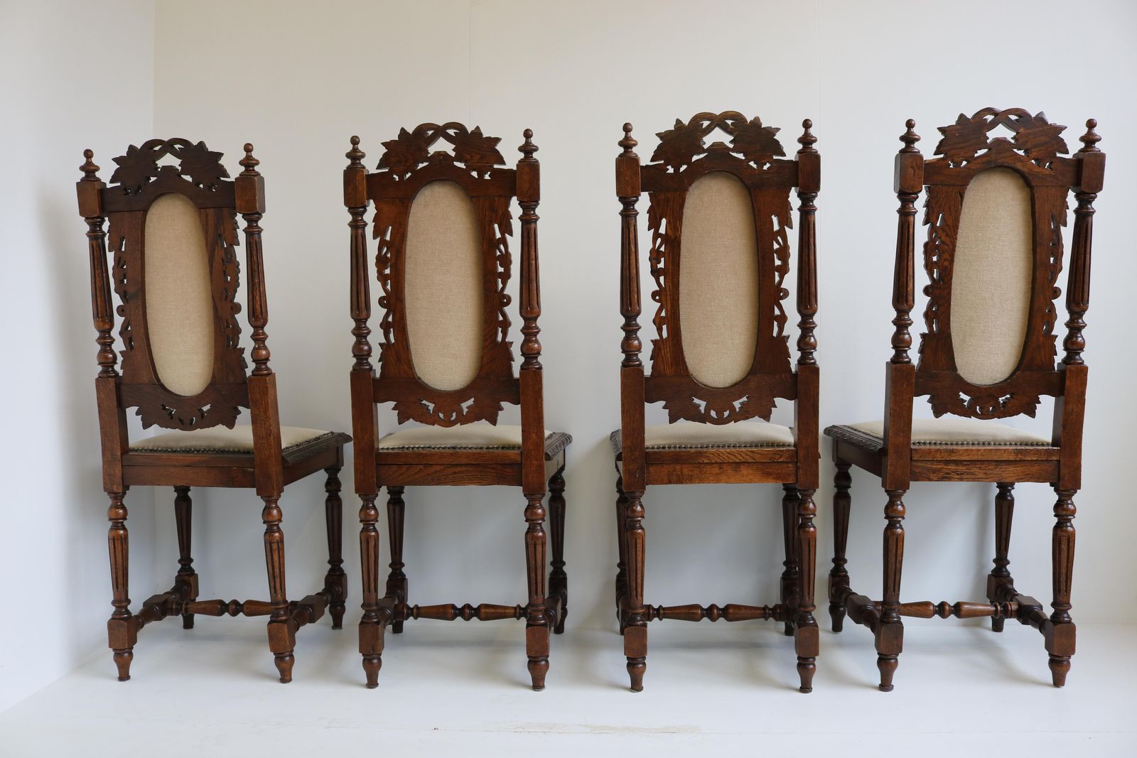 Set Of 4 French Renaissance Revival Hunting Style Chairs Carved Oak Black Forest photo vintage