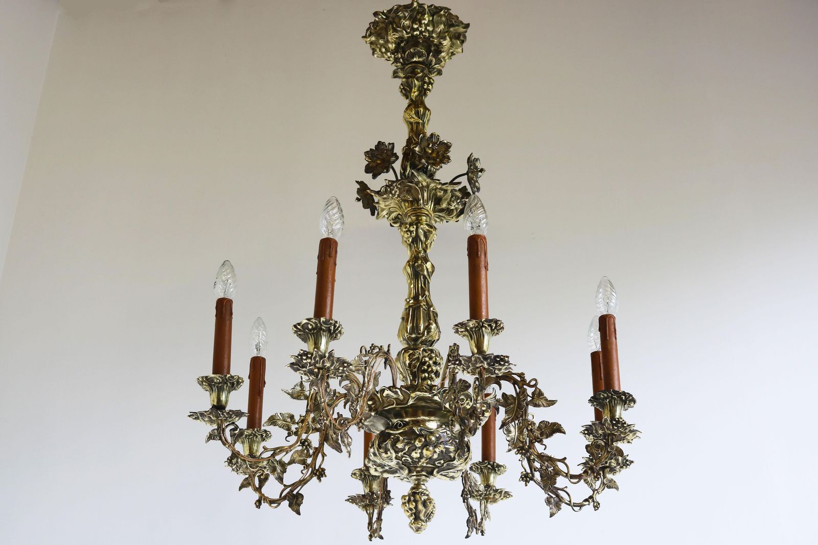 French Art Nouveau Hammered Brass Chandelier 1890 Antique 8 Lights Gold Floral photo for sale