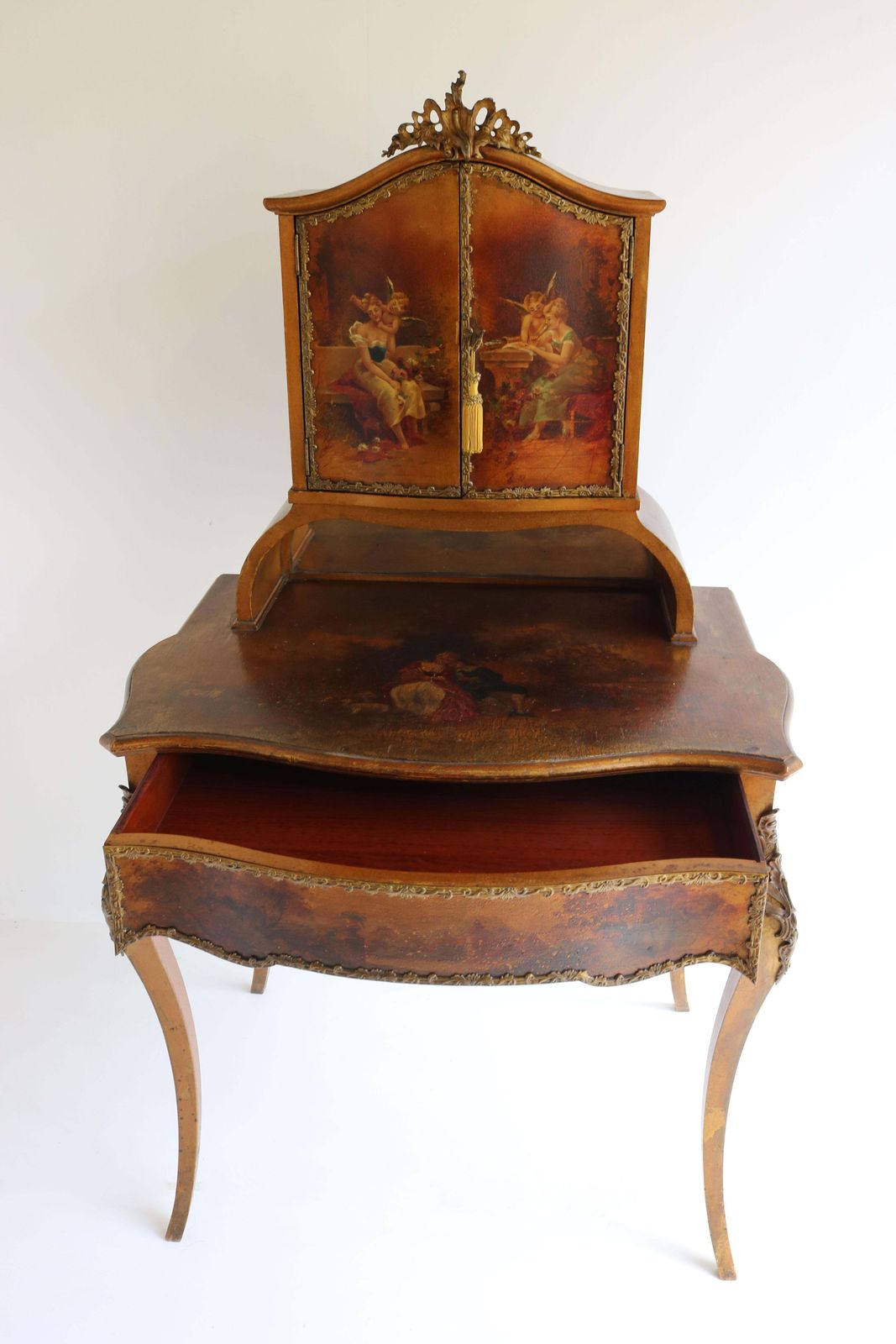 photo buy Italian Renaissance Dressing Table 19th Century Hand Painted By Müller Morten