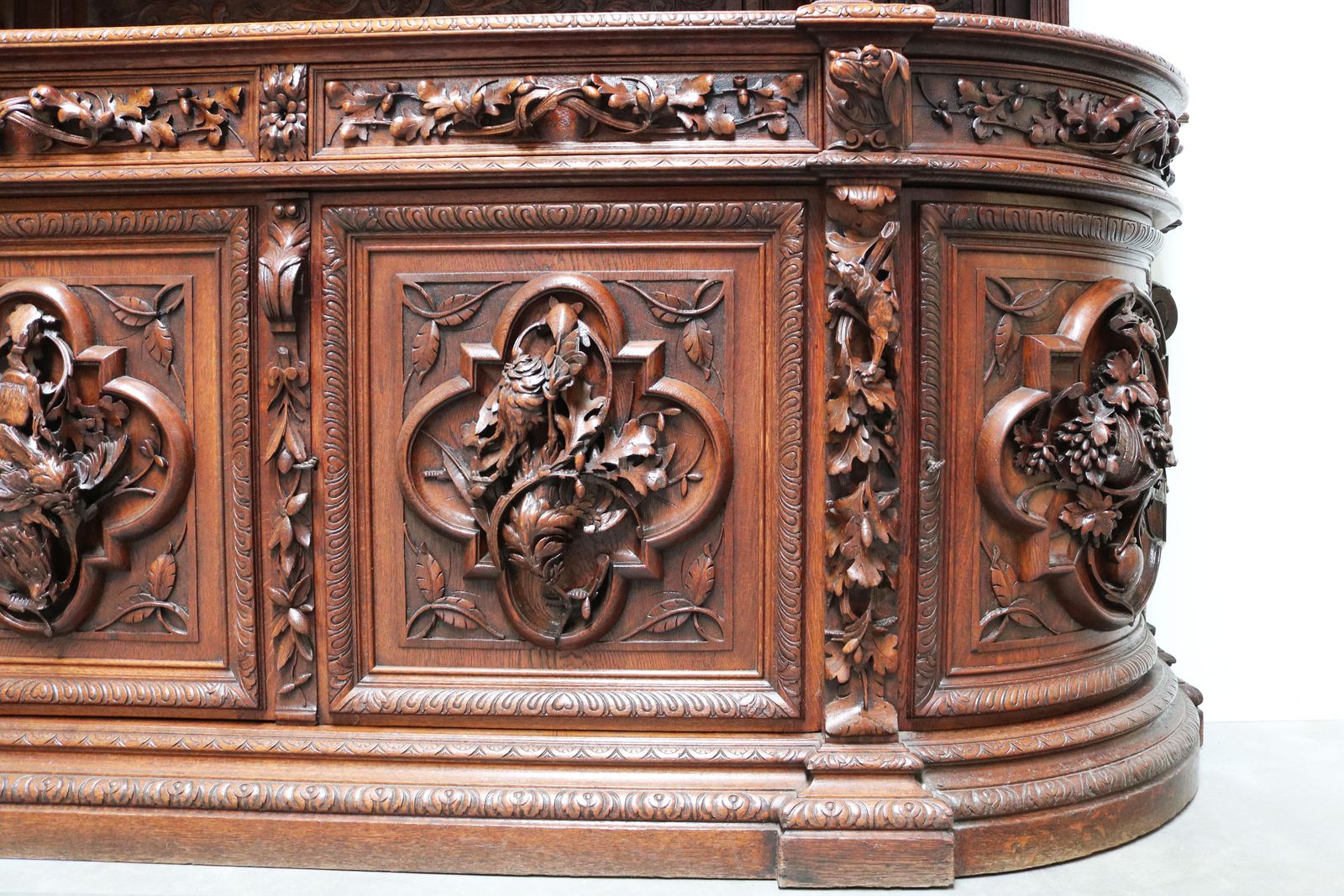 photo furniture Monumental Hunt Cabinet 19th Century Carved Oak Black Forest French Renaissance