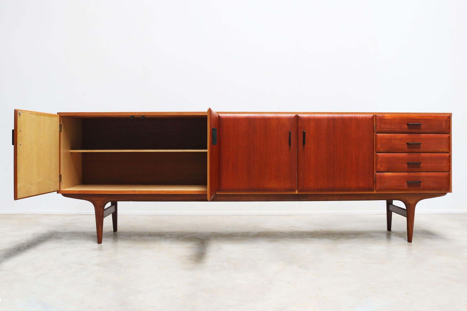 Zeldzaam Dressoir Van Cees Braakman Voor Pastoe, 1960, Teakhout photo for sale