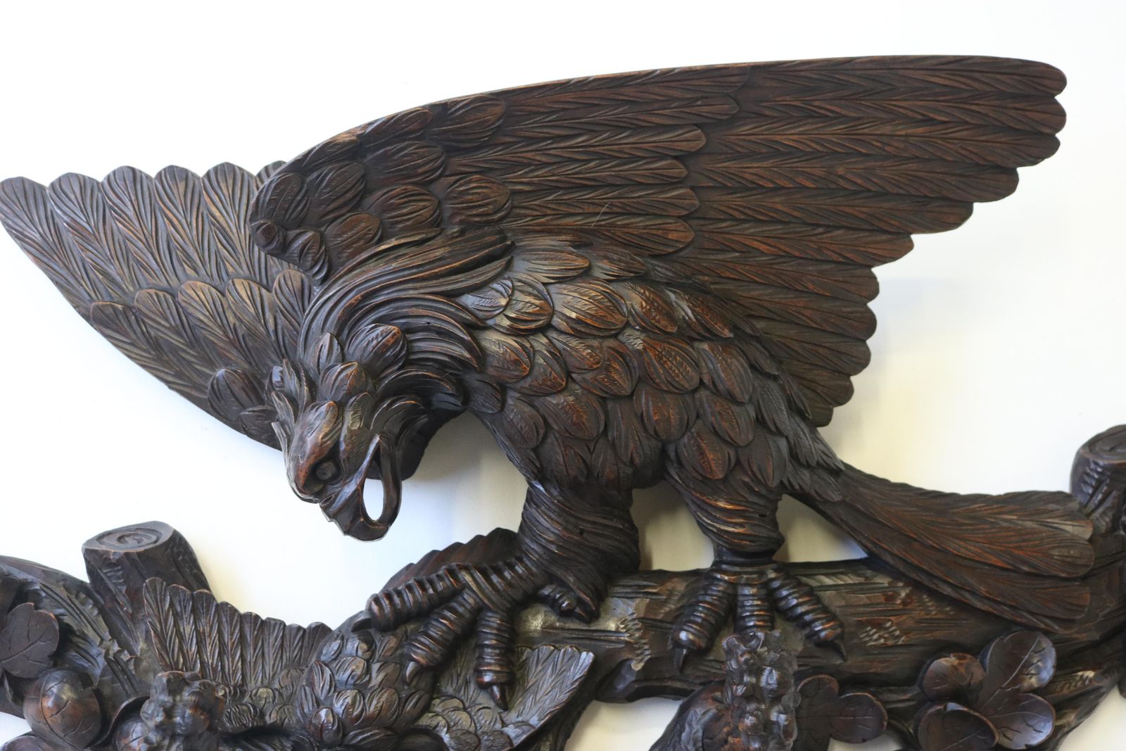 photo vinterior Exquisite 19th Century Swiss Black Forest Coat Rack Carved Eagle Hallway Antique
