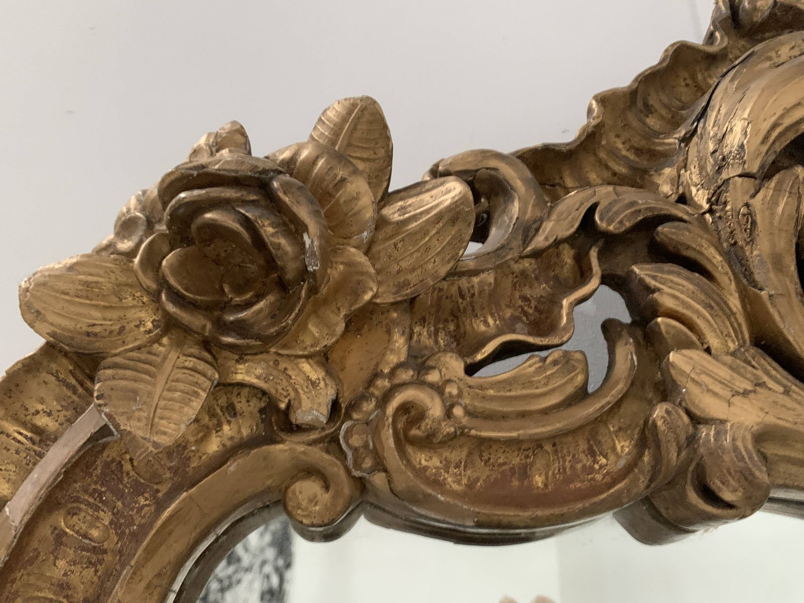 Louis XV Mirror In Carved Gilded Wood, Late 18th Century photo vinterior