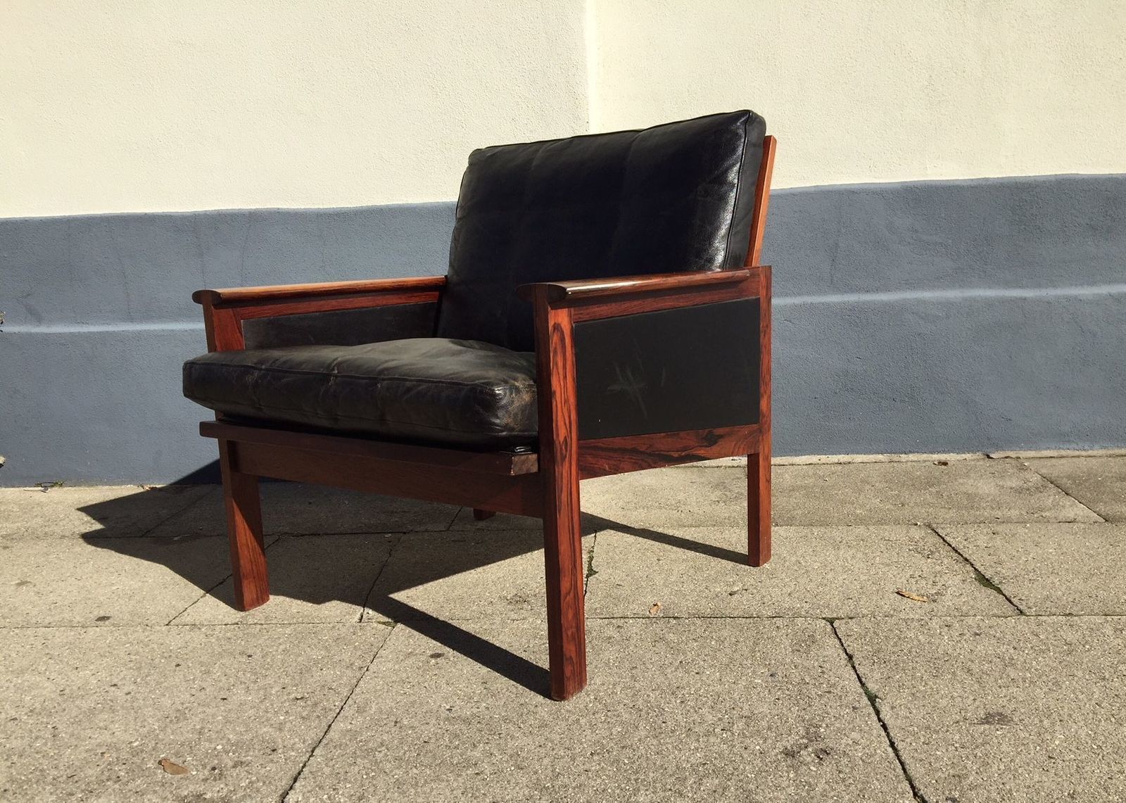 Capella Lounge Chair By Illum Wikkelsø For Niels Eilersen, 1960s photo furniture