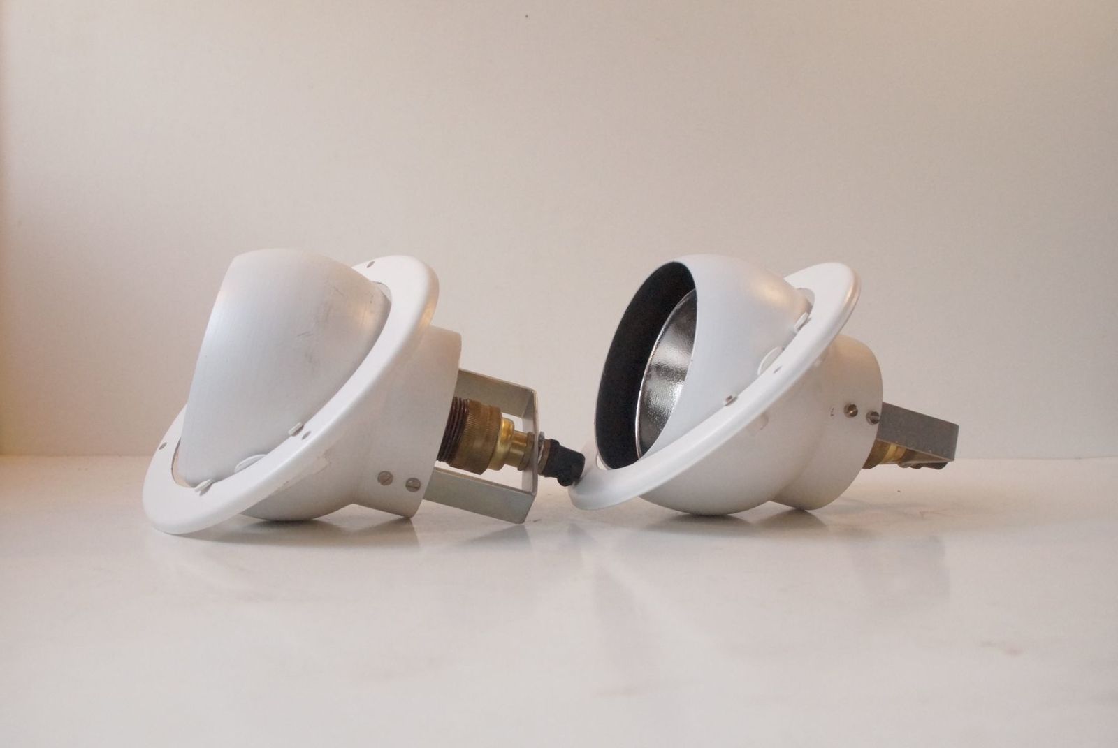 White Spherical Spot Lights By Louis Poulsen Denmark, Set Of 2 photo furniture