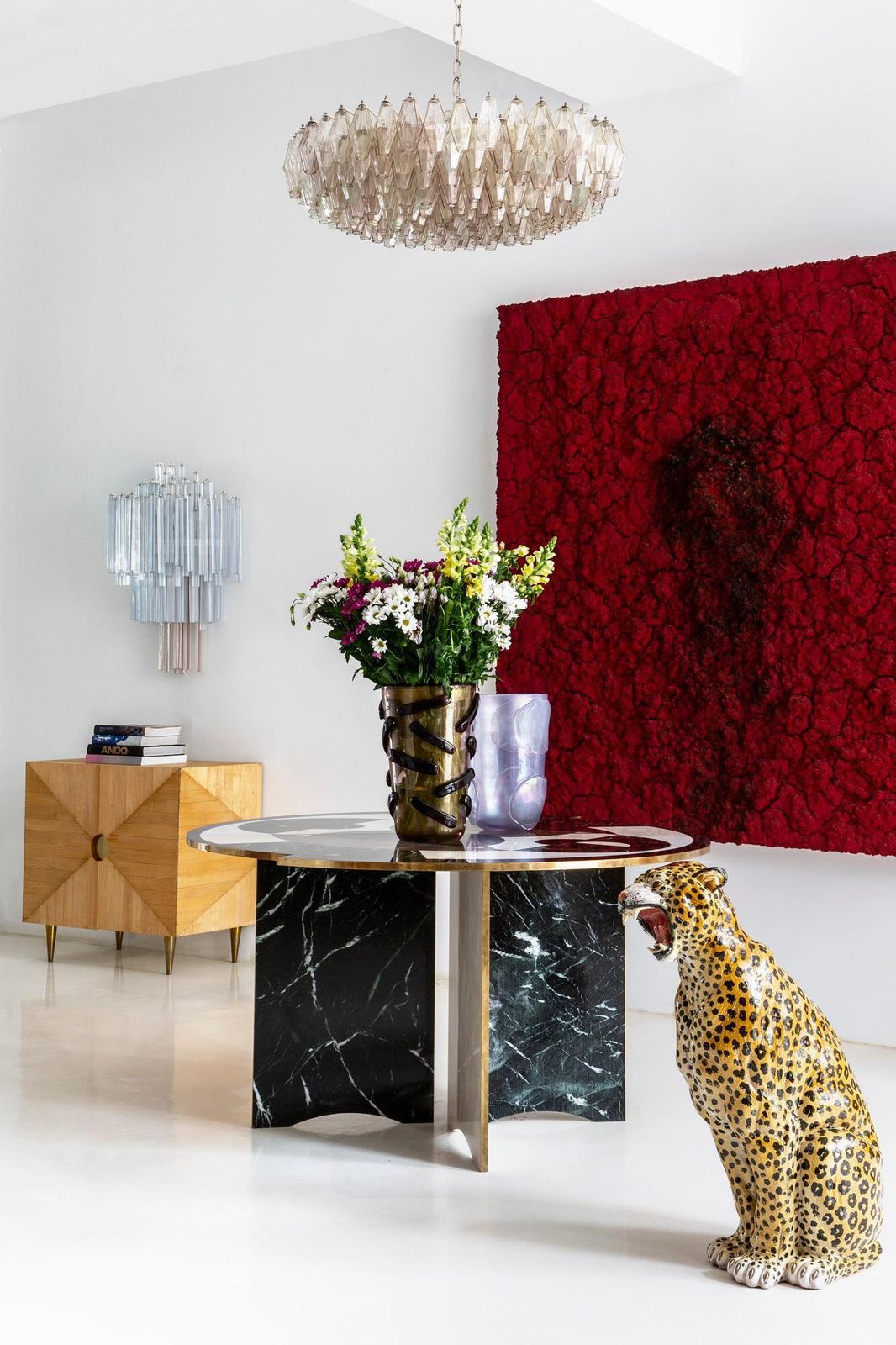 Contemporary Made Of Marble Marquetry Marble And Brass Rare Round Italian Table photo 11597.0