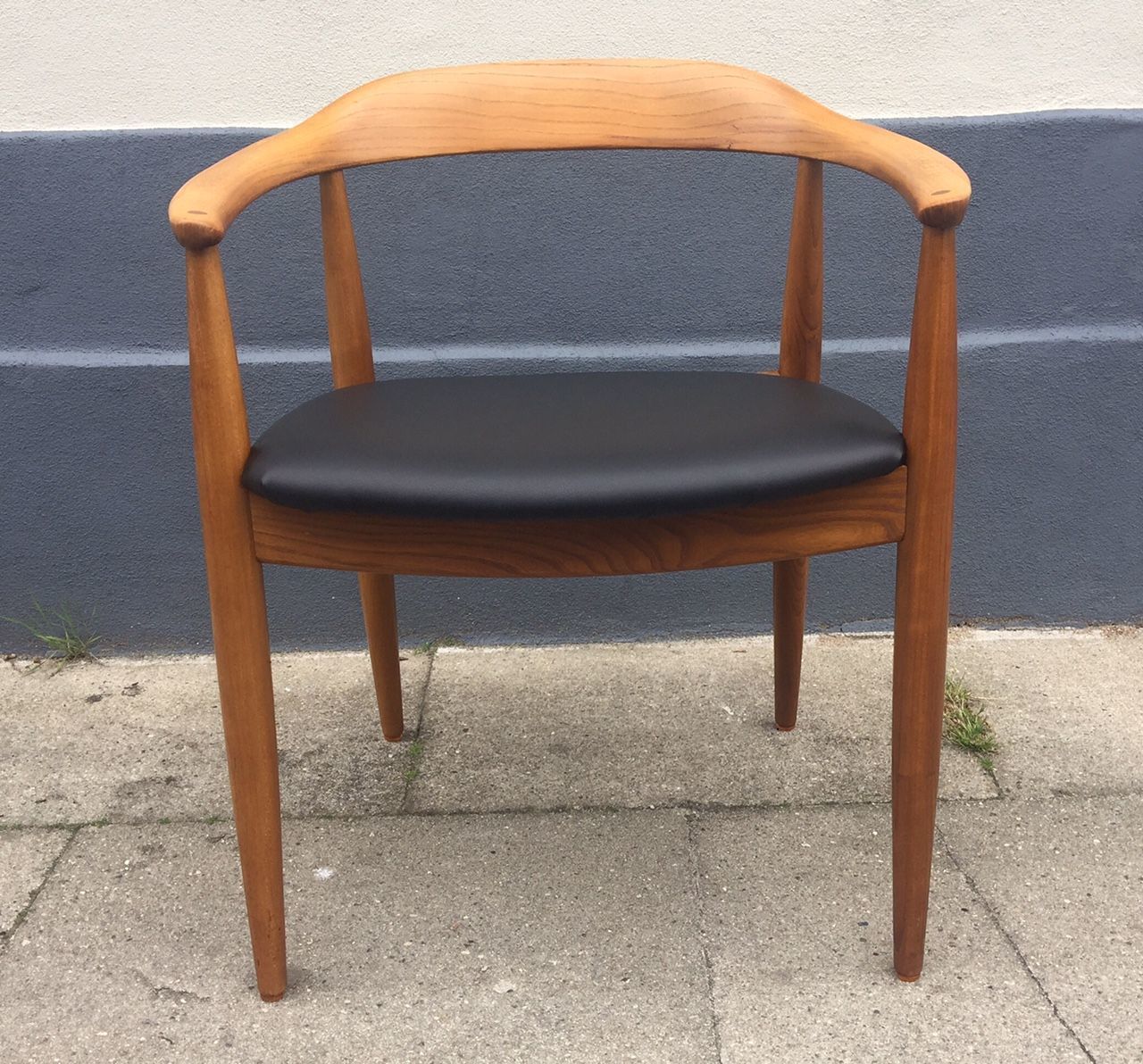 Danish Mid Century Elm Armchair By Illum Wikkelsø For Niels Eilersen, 1950s photo for sale