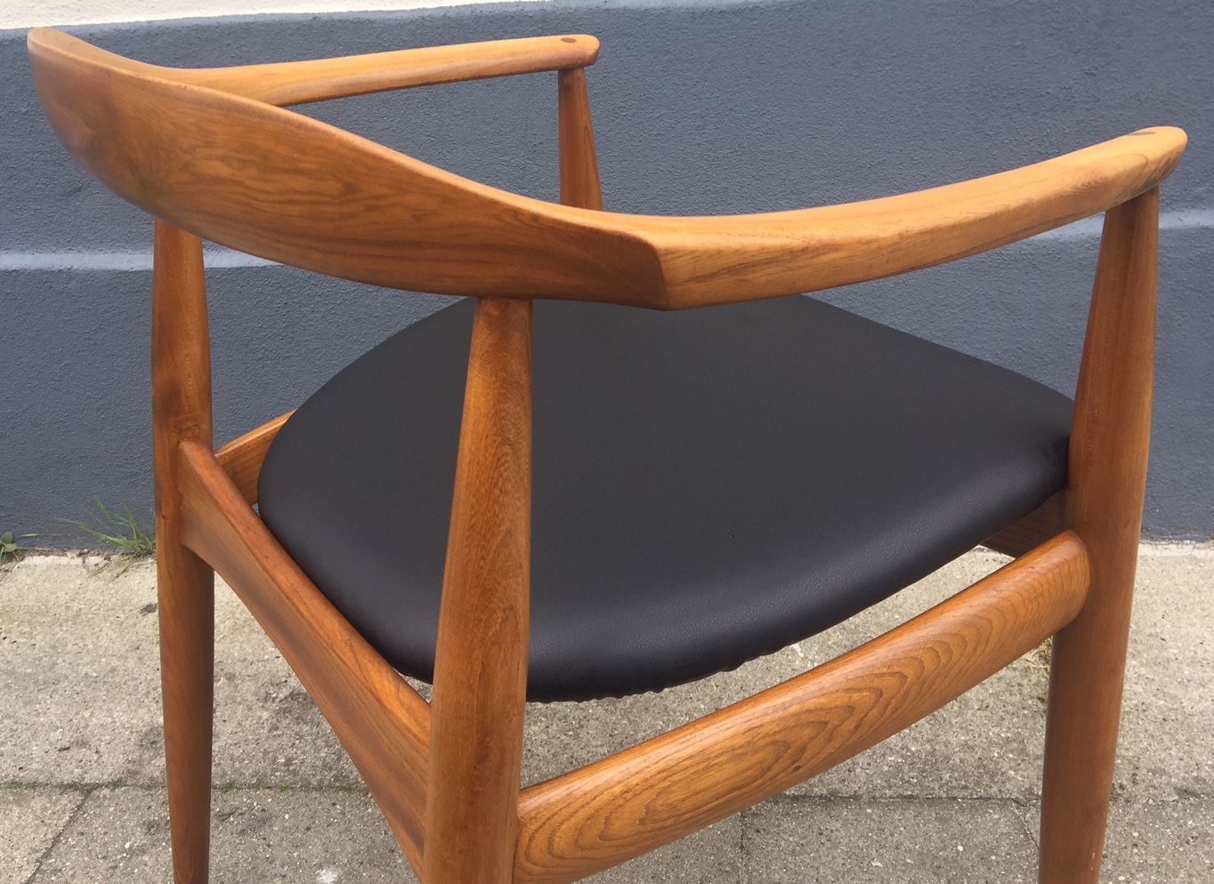 Danish Mid Century Elm Armchair By Illum Wikkelsø For Niels Eilersen, 1950s photo 1886.0