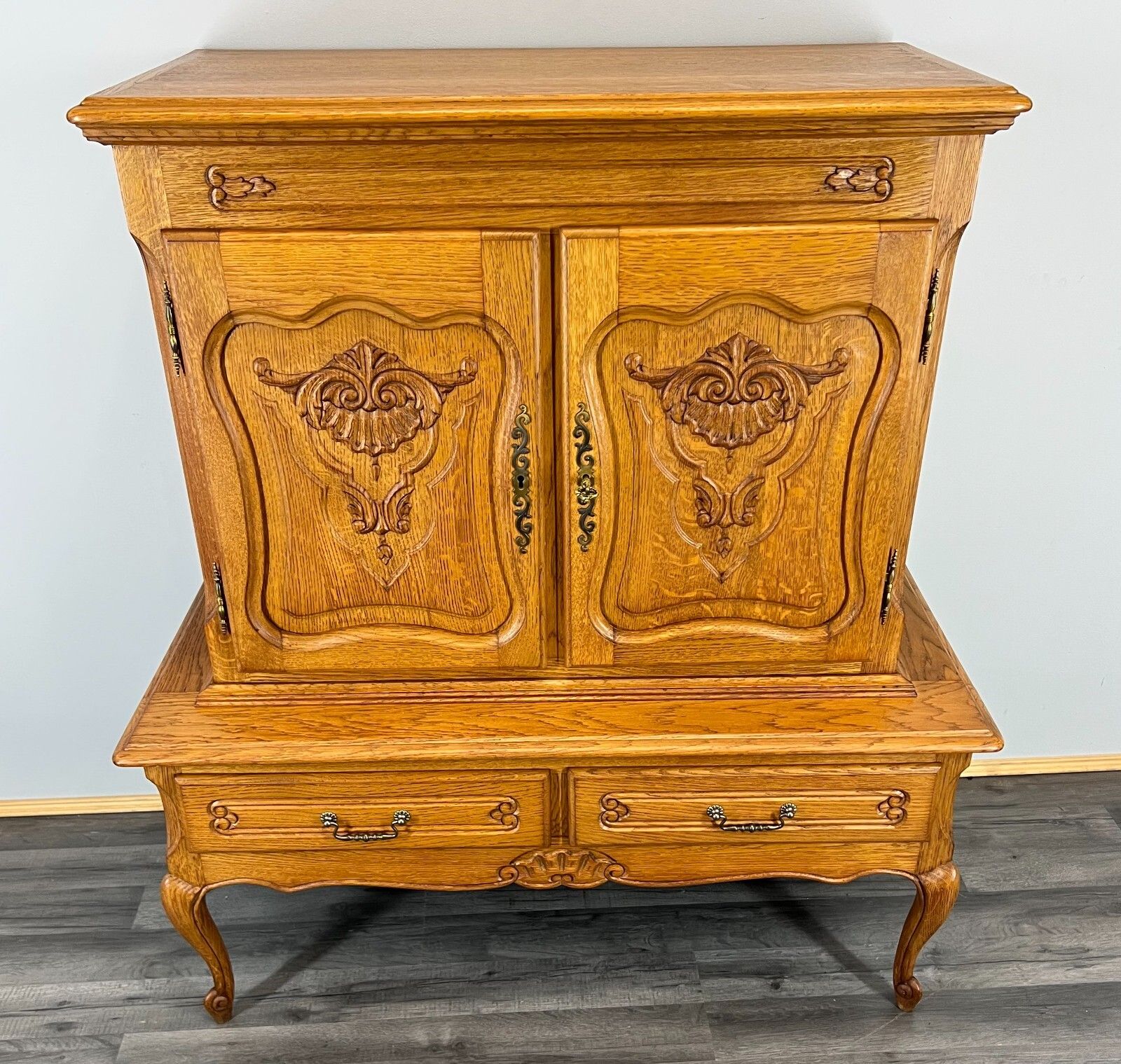 French Style Oak Cabinet Cupboard Storage Drawers Carved Armoire Lot 3753