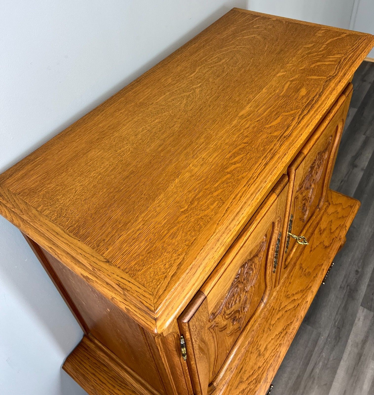 photo vinterior French Style Oak Cabinet Cupboard Storage Drawers Carved Armoire Lot 3753