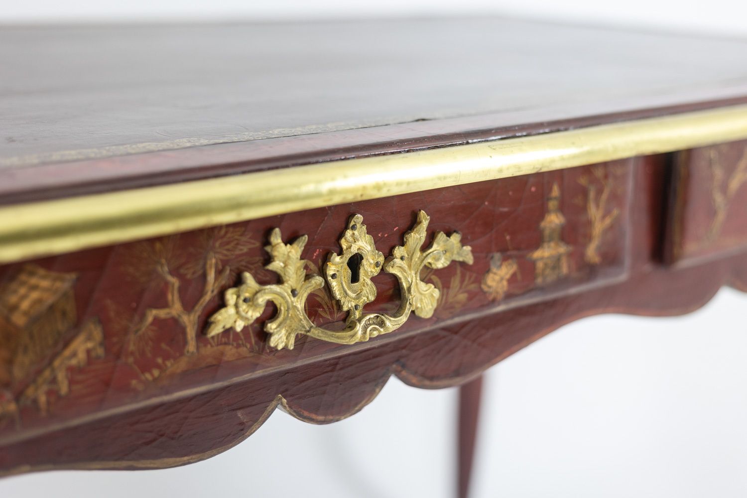 photo vinterior Louis XV Style Flat Desk Decorated With Lake Scenes. Circa 1850.