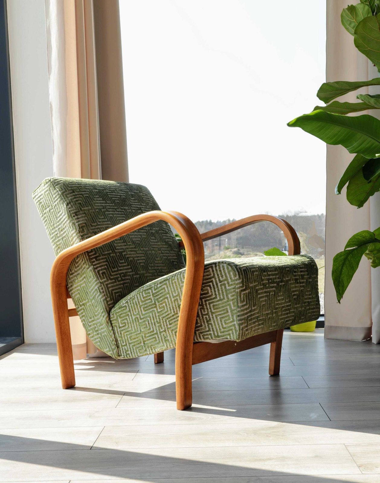Classic Vintage Armchair By A. Kropacek & K. Kozelka, Czechoslovakia, 1950s, Refurbished