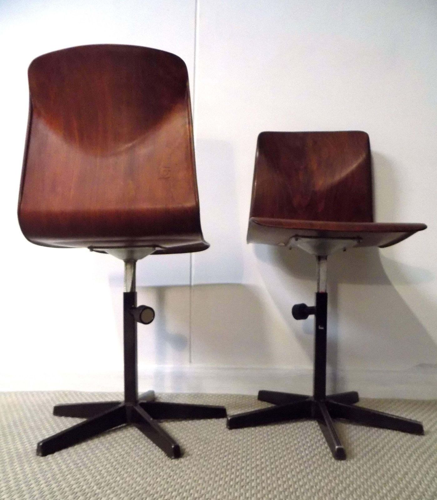 Pagholz Pair Of Metal And Bent Plywood German Industrial Chairs, 1970s photo Furniture
