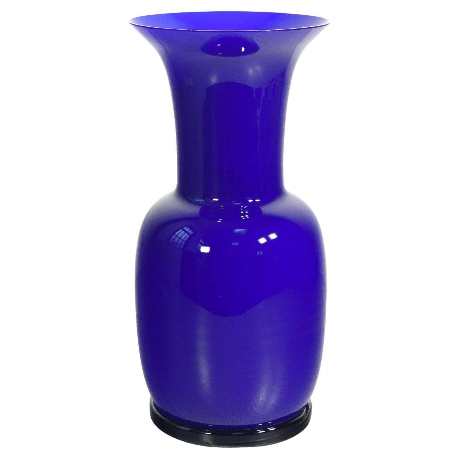 Incamiciato Vase Mod. 3314, Signed Venini Italia, Design By Tomaso Buzzi. 1982