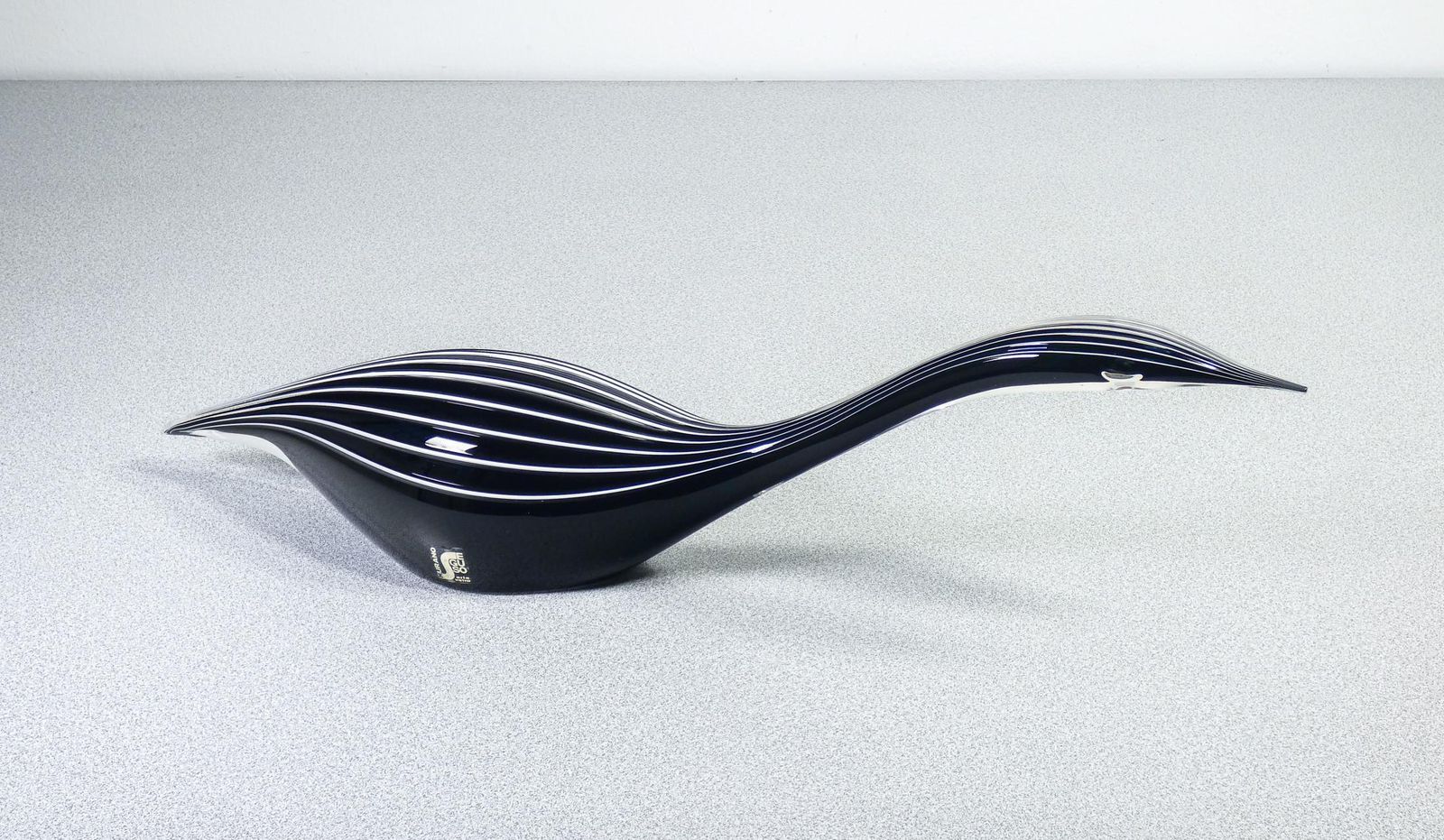 Scultura In Vetro Soffiato "Cigno Nero", Design Di Livio Seguso. Murano, Anni 80 photo furniture