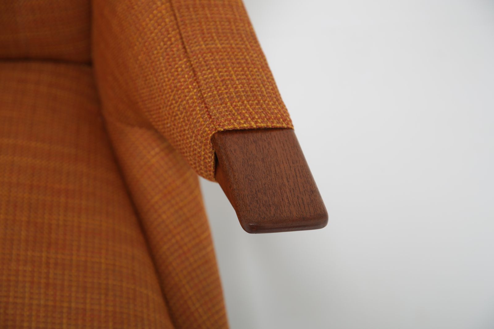 Vintage Tweed Upholstered Model 91 Bear Winged Armchair By Svend Skipper, 1960s. photo Furniture