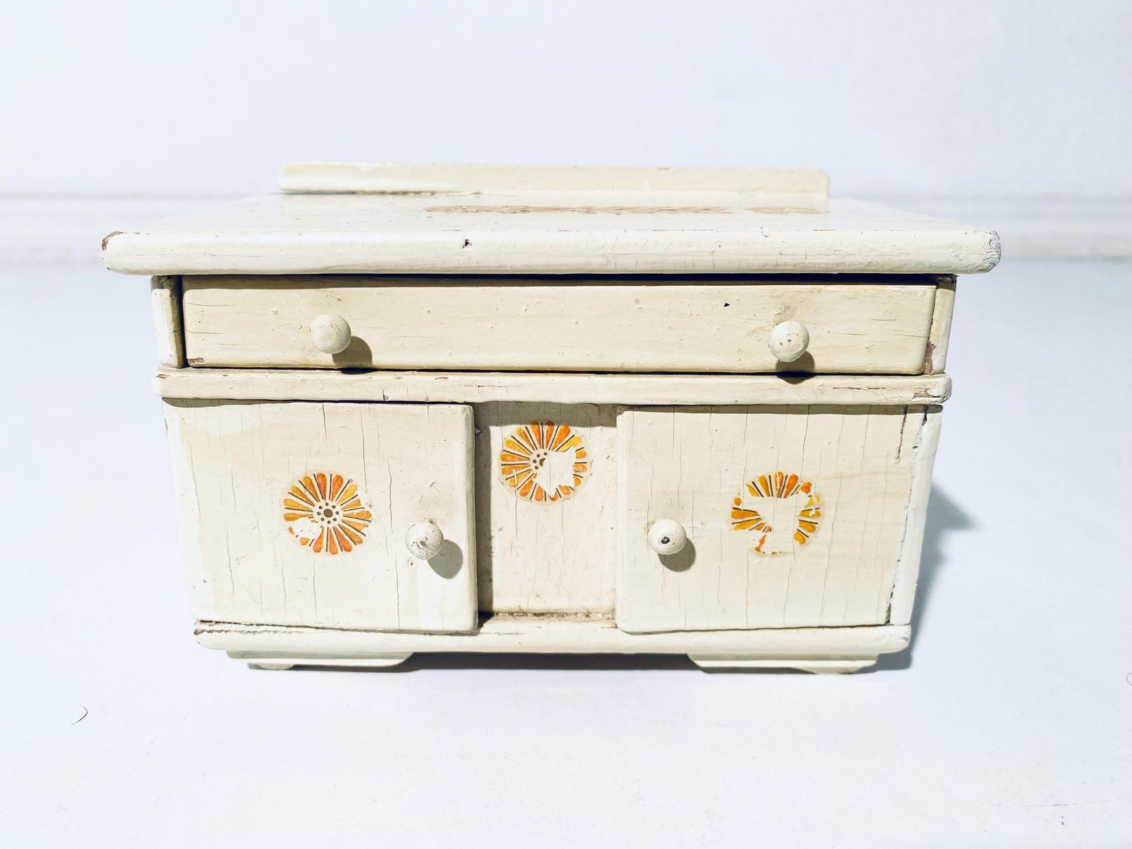 Vintage Wooden Doll Furniture Cupboard Table / 1930s 1940s Dollhouse Kitchen photo 173.0