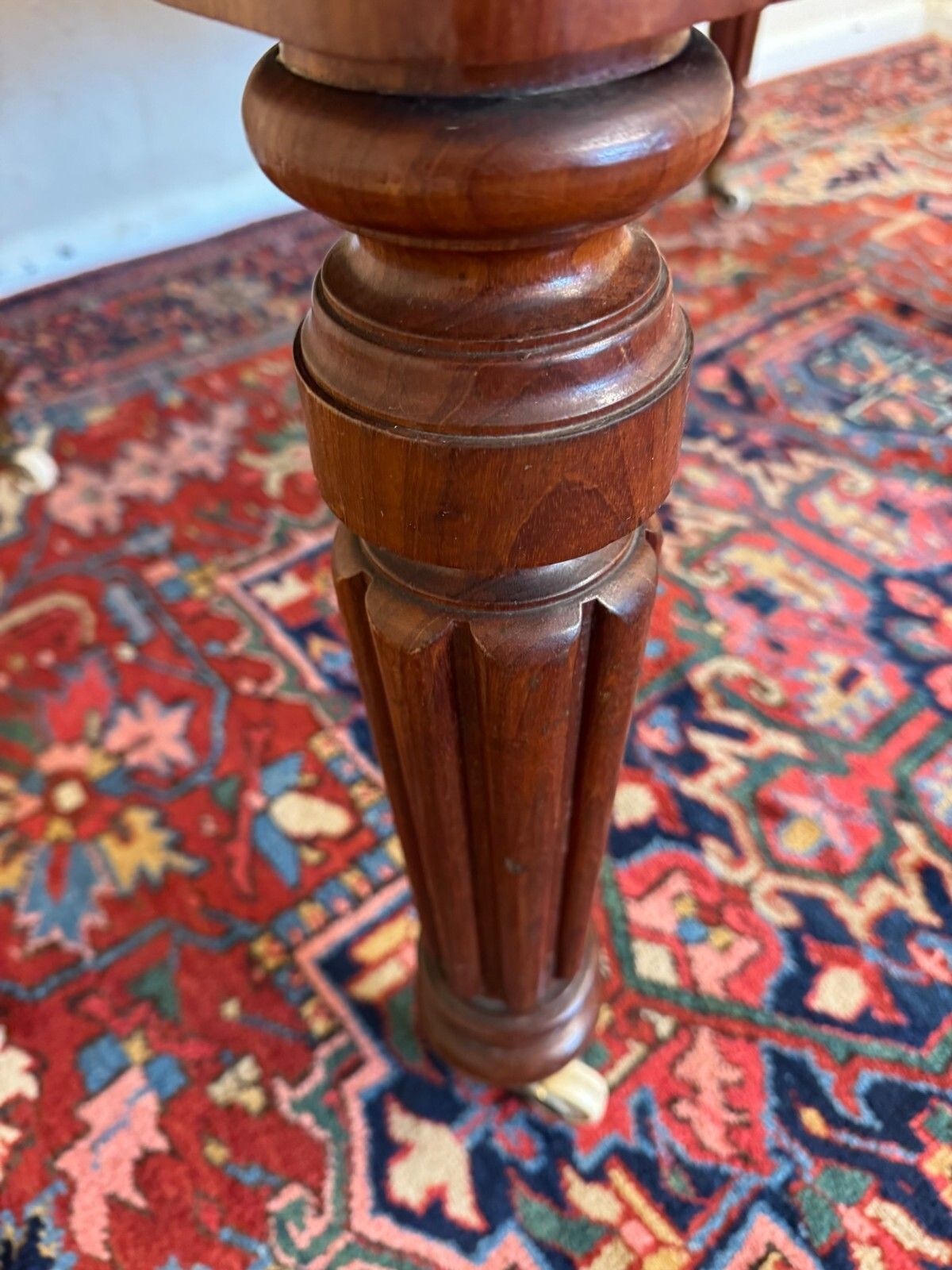 photo vinterior Fantastic Antique Mahogany Pine Topped Kitchen Table Circa 1880