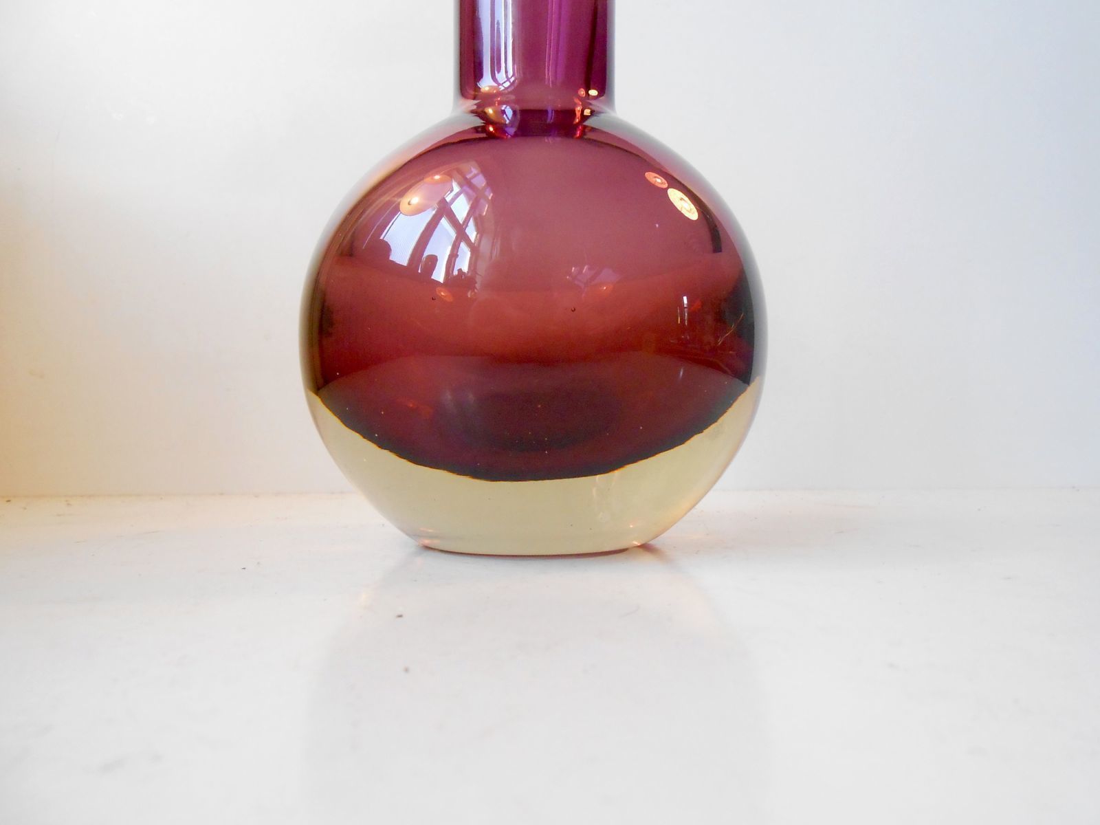 Purple Spherical Glass Vase By Nanny Still For Riihimäen Laso Oy, 1950s photo for sale