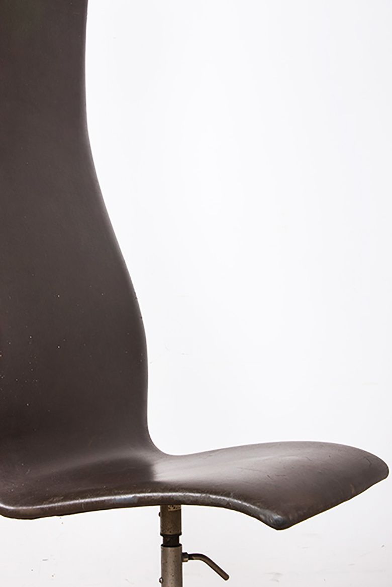 Lot de 4 fauteuils de bureau à dossier haut en cuir et aluminium, modèle Oxford, par Arne Jacobsen pour Fritz Hansen, 1980. photo 4000.0