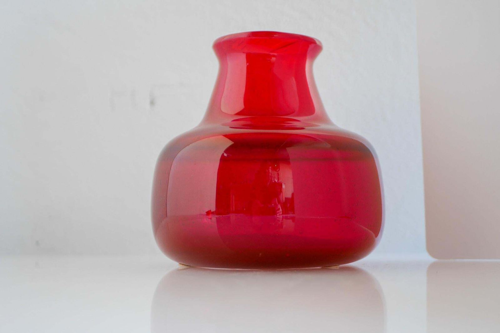 Scandinavian Mid Century Modern Design Art Glass Vase By Erik Höglund, Sweden photo buy
