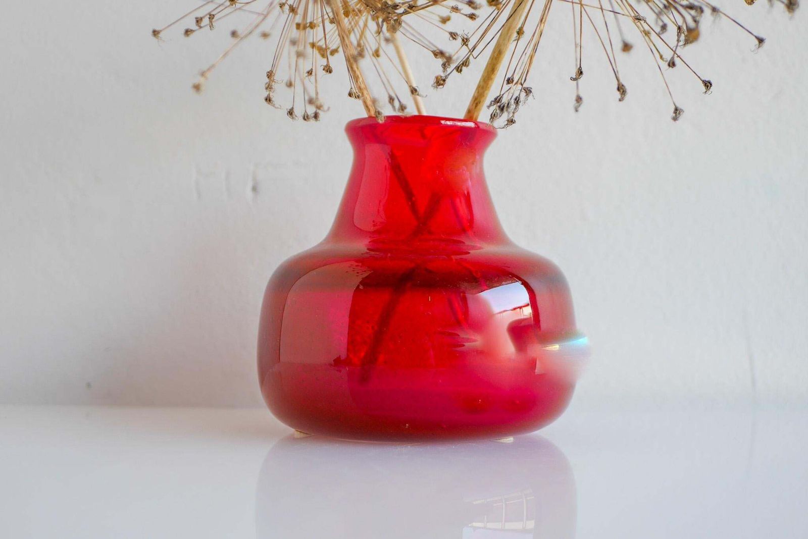 Scandinavian Mid Century Modern Design Art Glass Vase By Erik Höglund, Sweden photo vintage