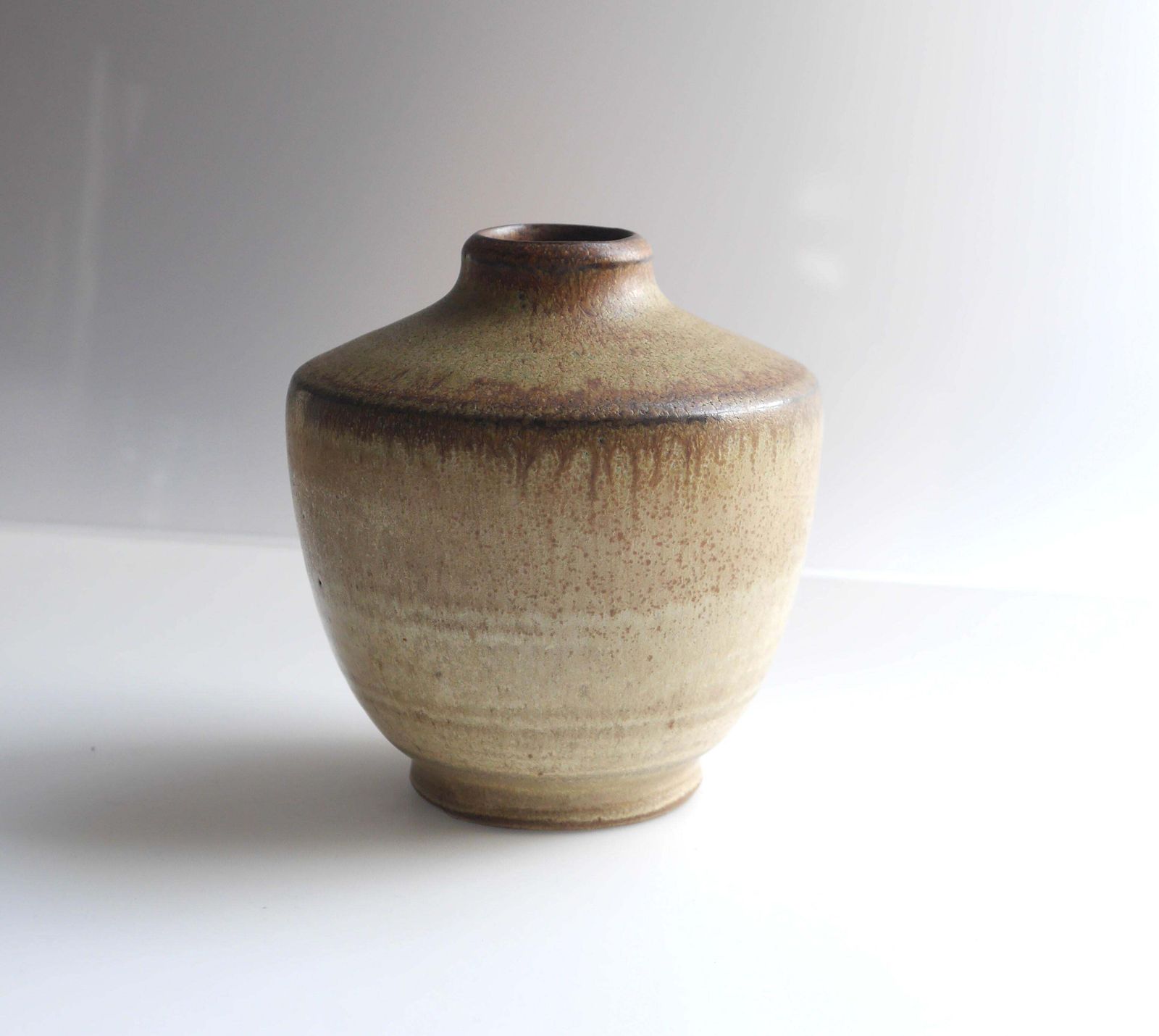 photo furniture Mid Century Vase By Arthur Andersson For Wallåkra, Sweden.