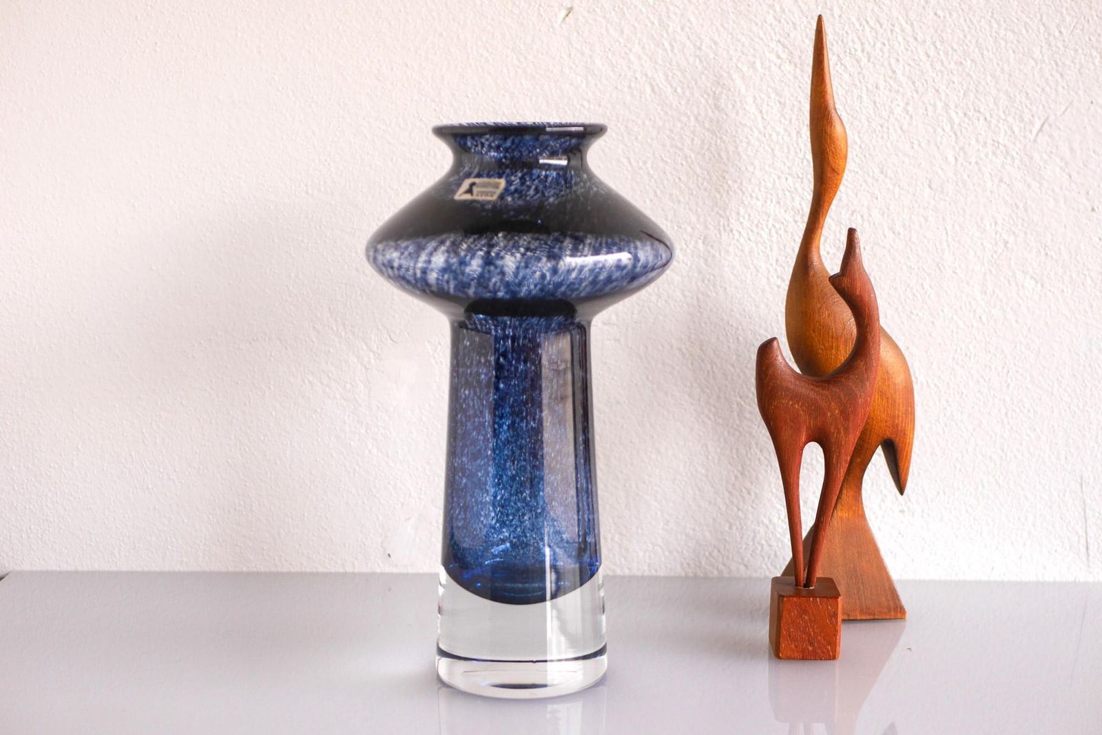 Woonaccessoires Een Paar Blauwe Glazen Vazen, Bekend Als "Oxid", Door Bo Borgström Voor åseda, Zweden photo