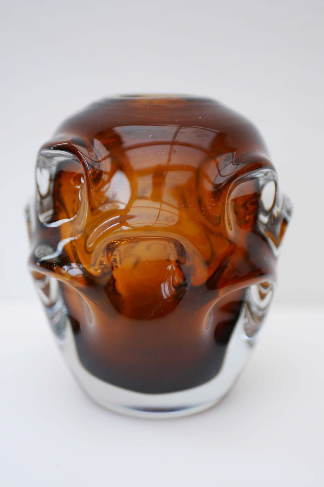 Scandinavian Modern Dark Amber Art Glass Vase By Augustsson For åseda, Sweden photo vinterior