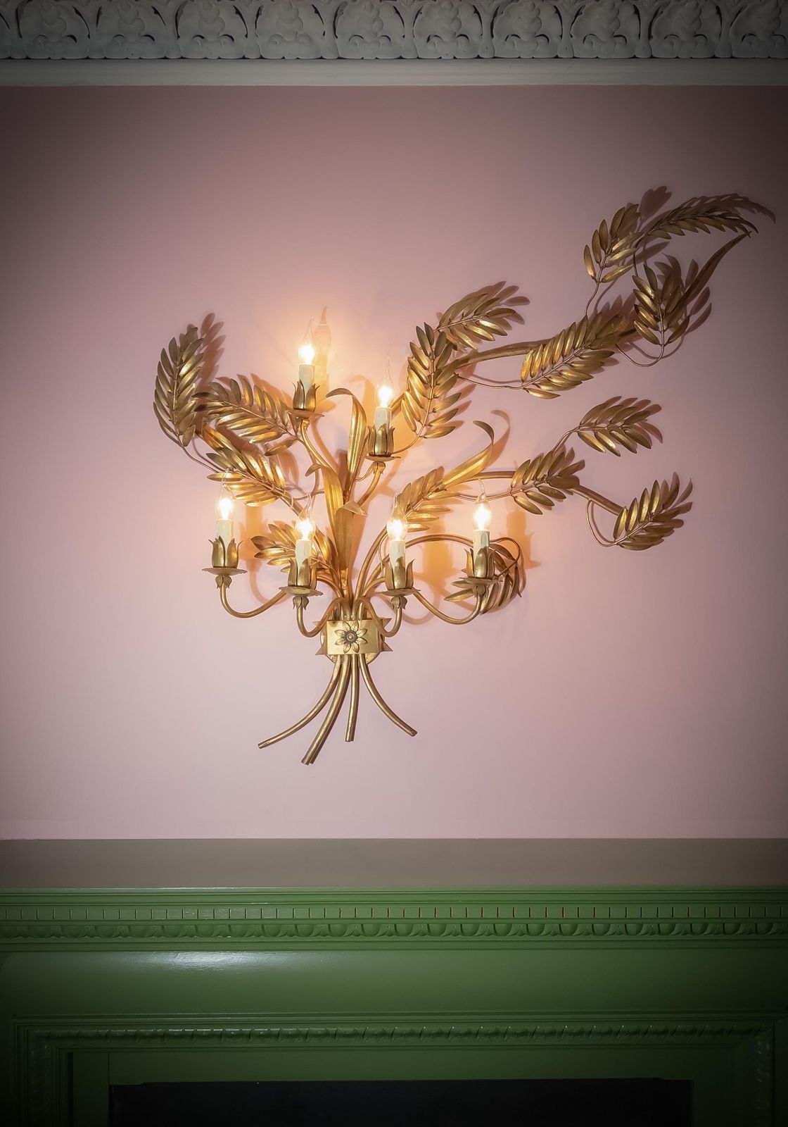 Hollywood Regency Toleware Wall Sconce Gold Metal Wheatsheaf C.1960s Italy photo furniture