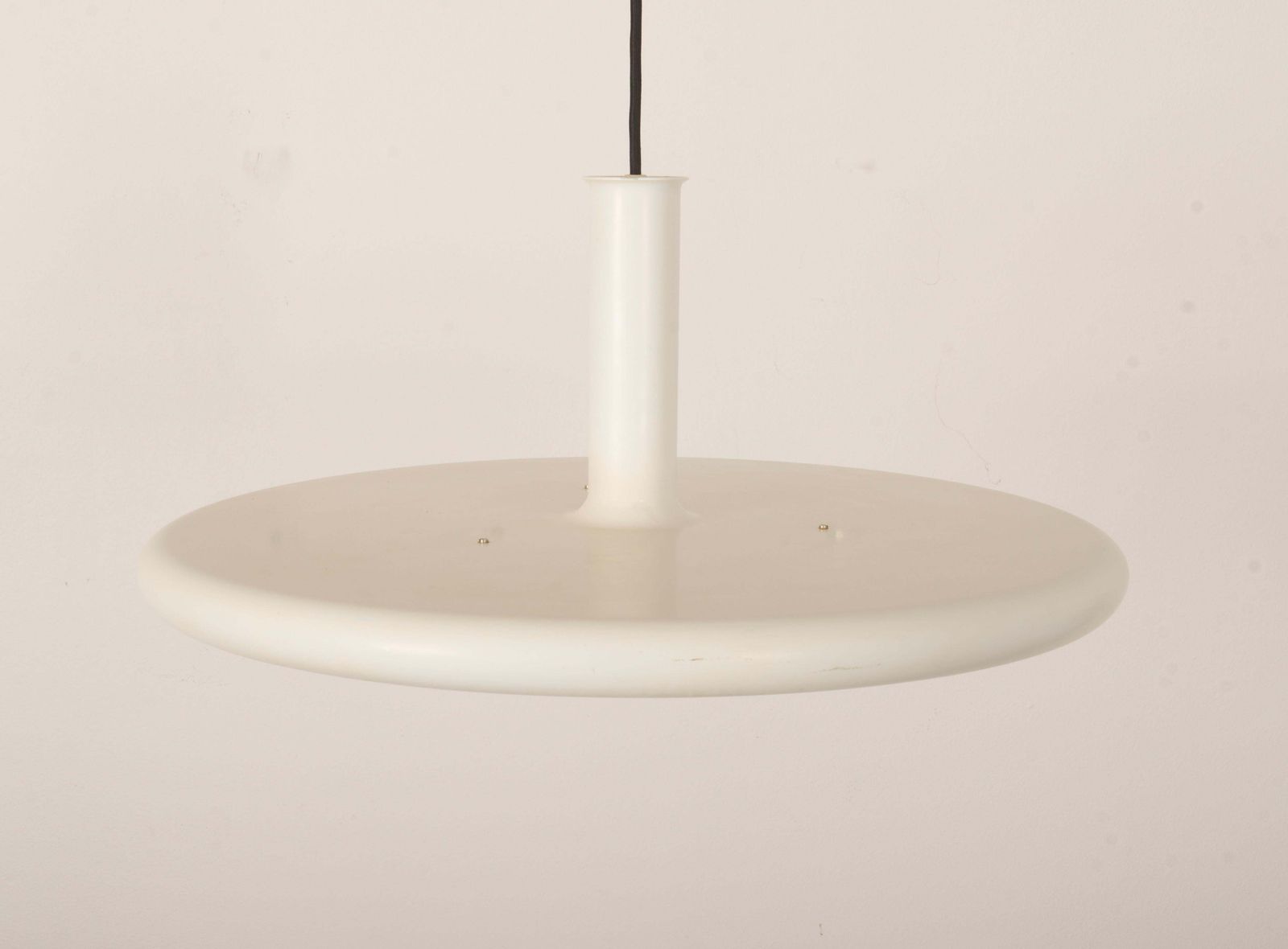Hans Due's Ufo Like Optima Pendant For Fog & Mørup photo Lighting