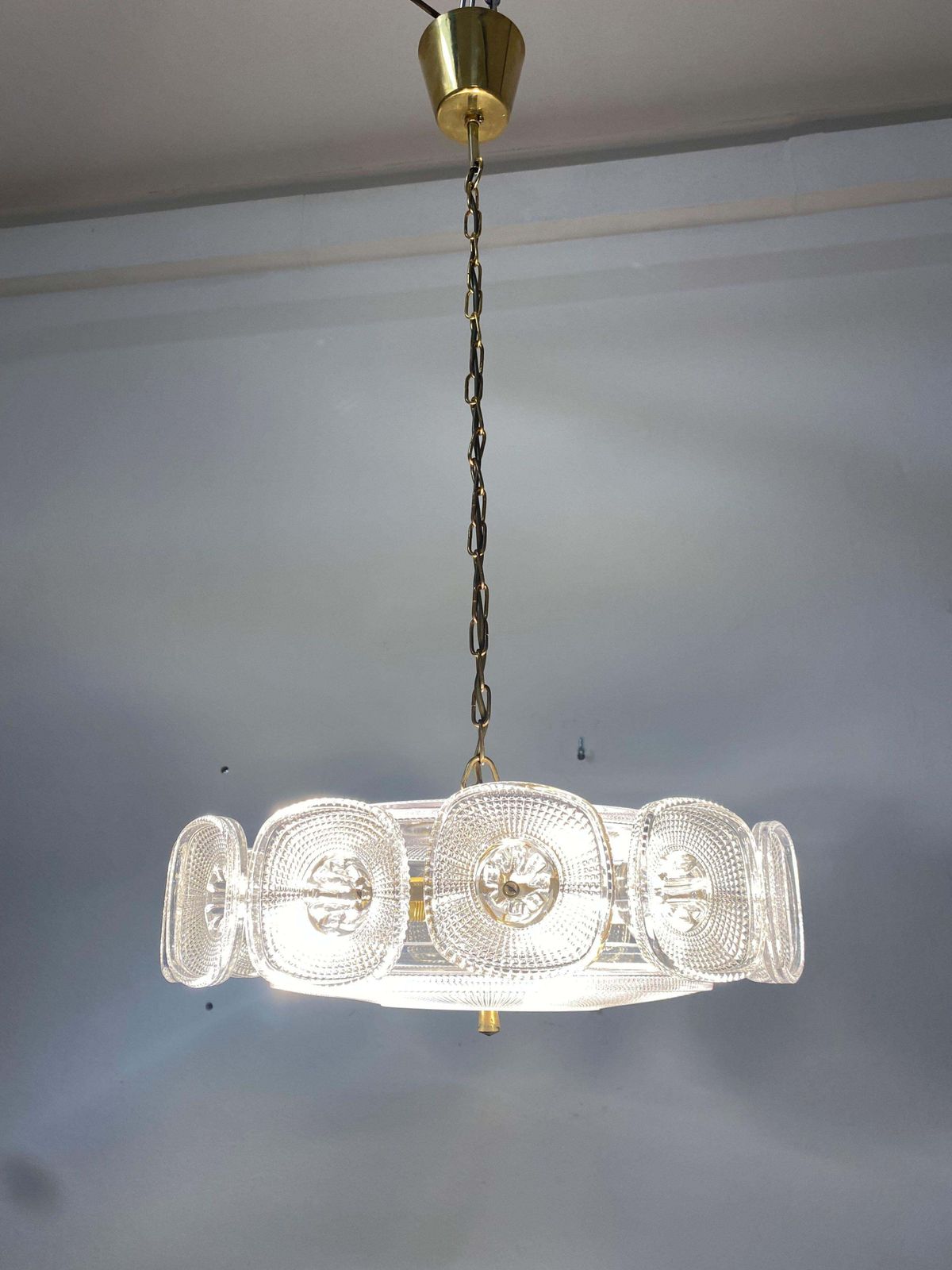photo vinterior Vineta Chandelier By Kjell Blomberg For Gullaskruf From The 1960s
