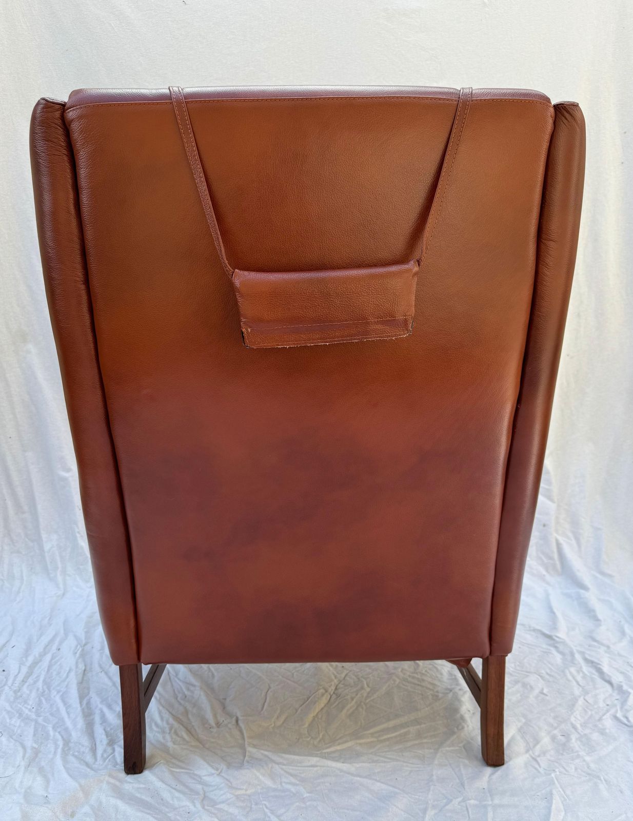 2580.0 Frederik A. Kayser Wingback Chair Armchair Upholstered In Leather photo