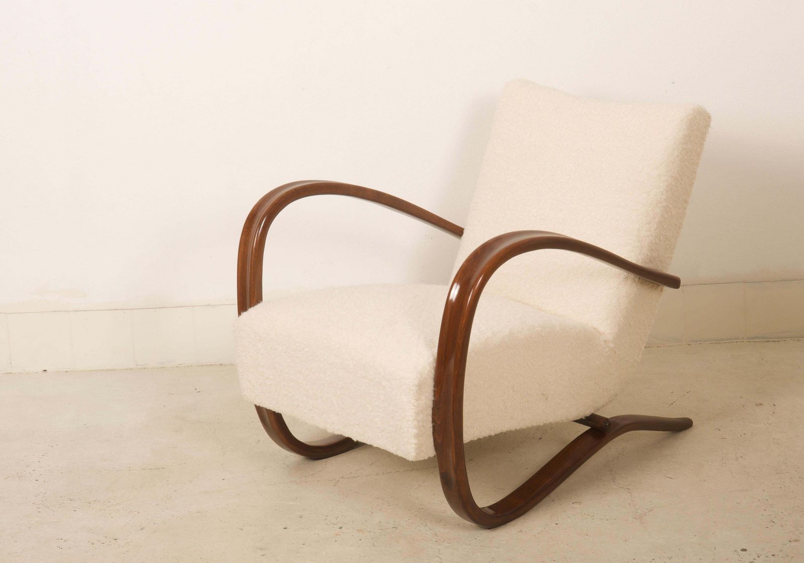 photo vinterior Art Deco Thonet H269 Armchair By Jindrich Halabala Bouclé Fabric