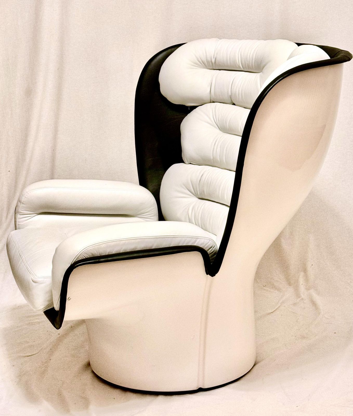Joe Colombo Swivel "Elda" Leather Lounge Chair photo furniture
