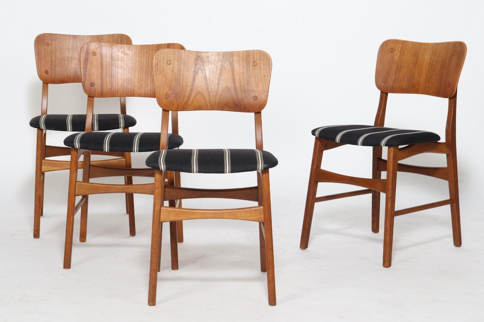Set Van Vier Teakhouten Eetkamerstoelen Van Ib Kofod Larsen Voor Christensen & Larsen photo furniture