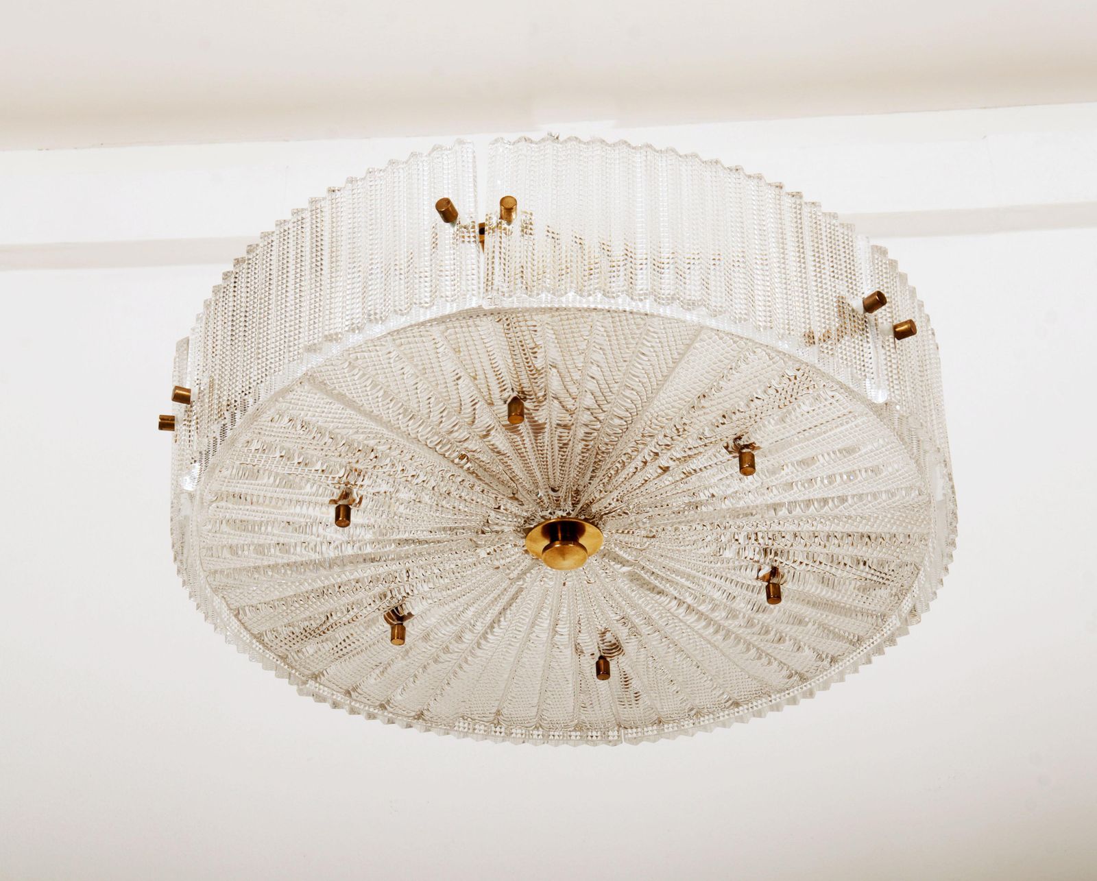 photo furniture Messing Hanglamp Met Glasstructuur Van Carl Fagerlund Voor Orrefors