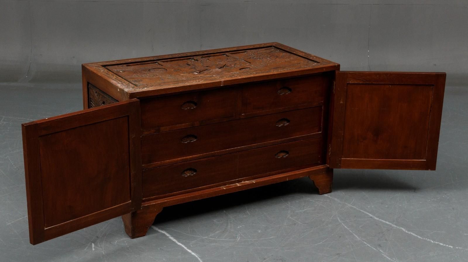 Chest, China, Camphor Wood Richly Carved photo 1151.0