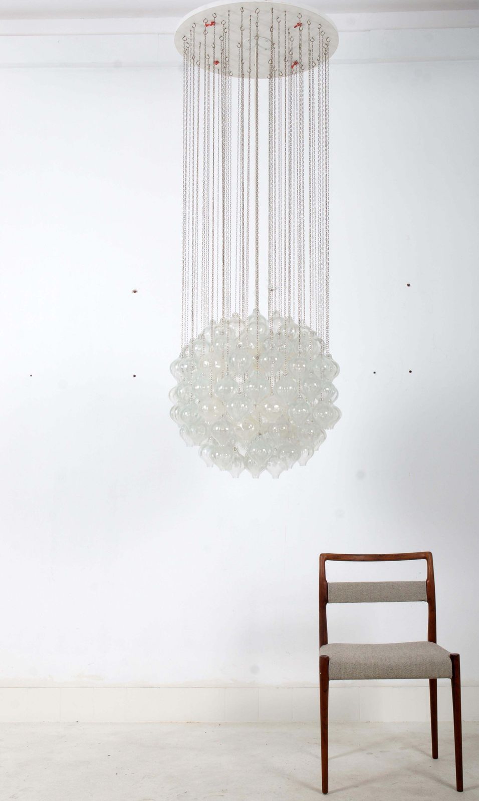 Mid Century "Tulipan" Chandelier By J.T. Kalmar photo vintage
