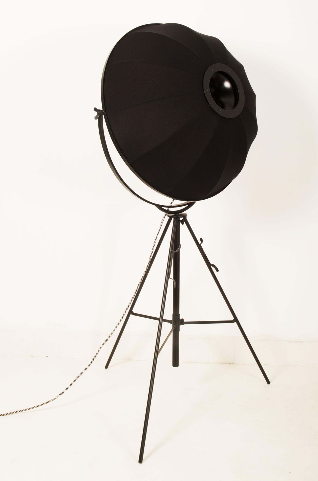 photo buy Mariano Fortuny Projecteur 1907 Floor Lamp For Ecart Paris