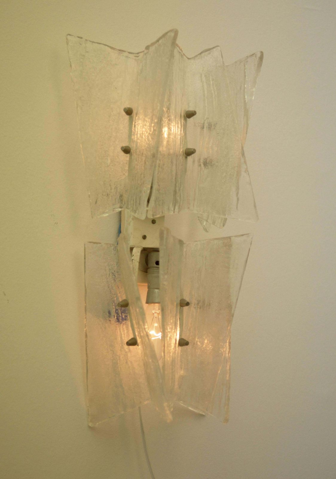 J.T. Kalmar Ice Glass Wandlamp, Ca. Jaren 1960 photo furniture