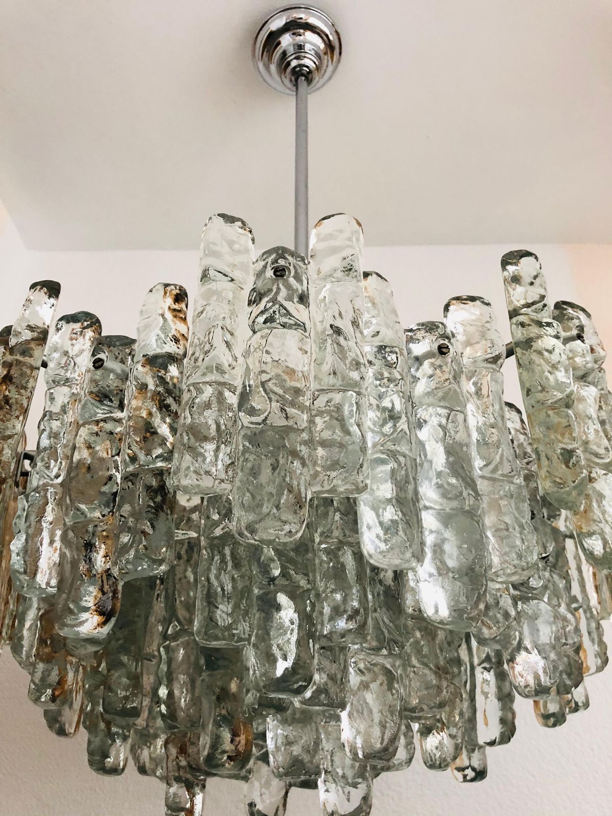 Austrian Large Midcentury Ice Glass Murano Chandelier By Kalmar, 1970s photo vinterior